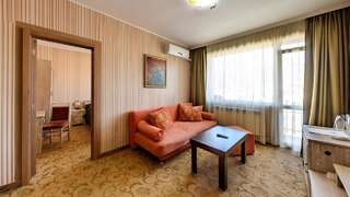 Отель Balneo & SPA Hotel Aura Велинград Апартаменты с 1 спальней-1